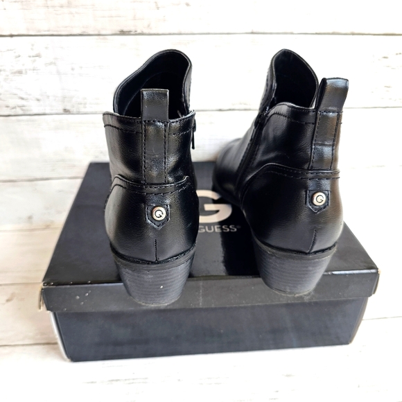 G by Guess Black Leather Zip up Ankle Booties "Tammie" Boots Size 10M - Picture 3 of 11